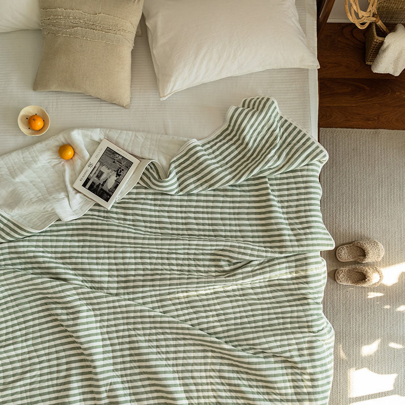 Cotton Striped Quilt - Green / Twin